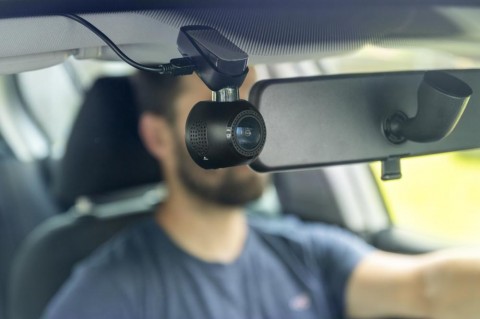 LAMAX T4 Full HD 140° látószögű menetrögzítő autós kamera