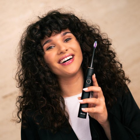TrueLife SonicBrush Clean70 UV Black Elektromos fogkefe Fekete