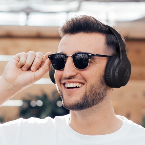 LAMAX Base2 vezeték nélküli fejhallgató BeatBass 40mm membrán