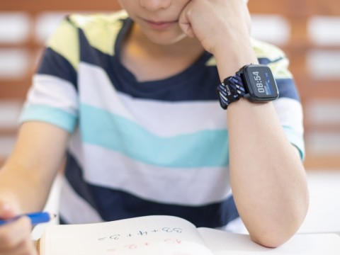 LAMAX BCool okosóra gyerekeknek fekete