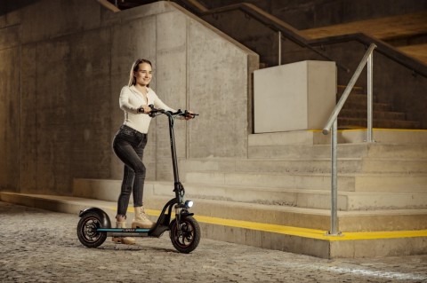 LAMAX eLander SA50 elektromos robogó