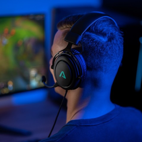 LAMAX Heroes General1 Gamer Fejhallgató 53mm membrán JACK csatlakozó BeatBass