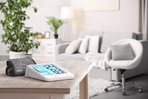 TrueLife Pulse BT Digitális, felkaros vérnyomásmérő, Bluetooth applikációval