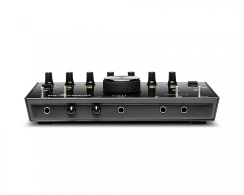 M-Audio interfész/hangkártya 8-be/4-ki 24-bit/192 kHz USB/C MIDI