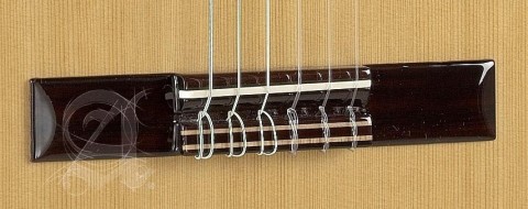 Alhambra Gitár 2 C cédrus mahagóni indiai rózsafa fogólap. Duplán szegélyezett tokkal