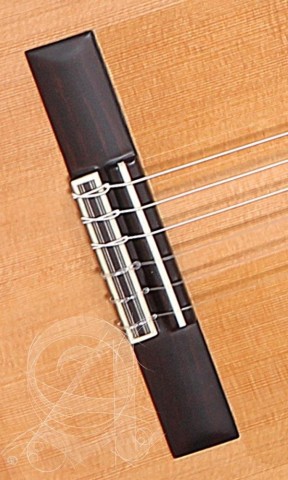 Alhambra Gitár Német lucfenyő indiai rózsafa ébenfa fogólap átlátszó pick guard.