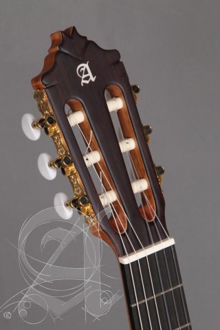 Alhambra Gitár Német lucfenyő indiai rózsafa ébenfa fogólap átlátszó pick guard.