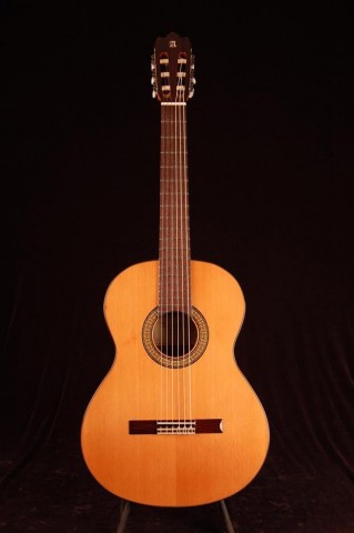 Alhambra Gitár 9 P Cédrus tömör indiai rózsafa,ébenfafogólap balkezes Tokkal Balkezes