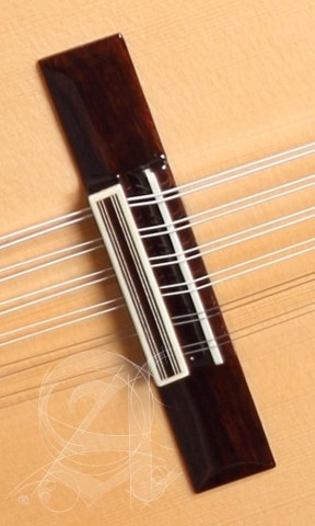 Alhambra Gitár L-6 P A Német lucfenyő indiai rózsafa ébenfa fogólap.