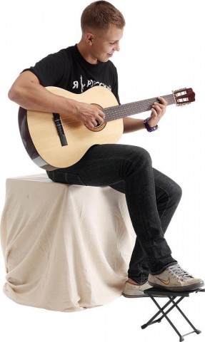 Hercules lábtartó gitározáshoz