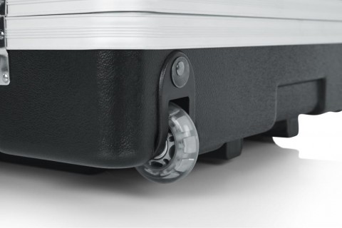 Gator Öntött műanyag keménytok keverőpulthoz vagy eszközökhöz kerekekkel 50x63x20 cm