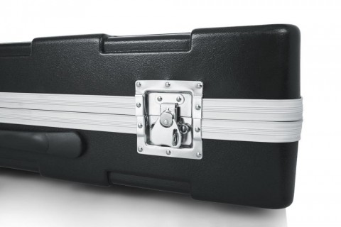 Gator Öntött műanyag keménytok keverőpulthoz vagy eszközökhöz kerekekkel 50x76x15 cm