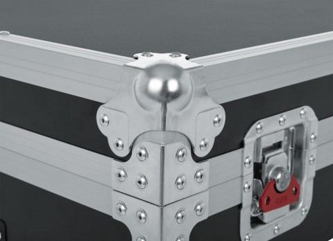 Gator ATA fa utazó rack táska mixerekhez 51x72x16 cm kerekekkel