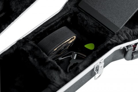 Gator Deluxe öntött műanyag keménytok dreadnught fazonú 12 húros akusztikus gitárhoz