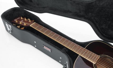 Gator Deluxe fa keménytok dreadnught fazonú akusztikus gitárhoz