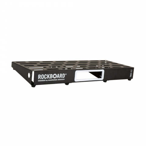 RockBoard Pedálboard repülőtokkal alumínium keret csúszásmentes lábak 7-12 pedálhoz RockBoard Pedálboard repülőtokkal alumínium keret csúszásmentes lábak 7-12 pedálhoz