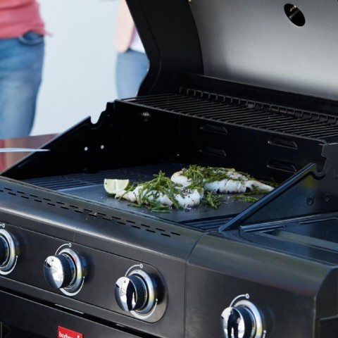 Barbecook BC GAS-2073 Siesta 412 Graphite gázgrill tárolóval oldalégővel 132x56x118cm