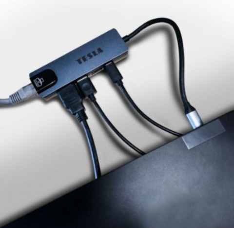 TESLA Device MP80 többfunkciós USB hub 5 az 1-ben