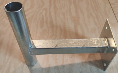 UPC Falitartó 20cm 10x10 talp 20cm cső