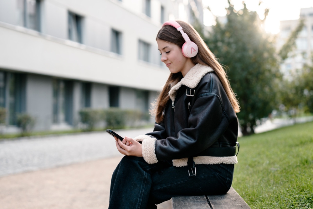 Hosszan tartó hallgatás