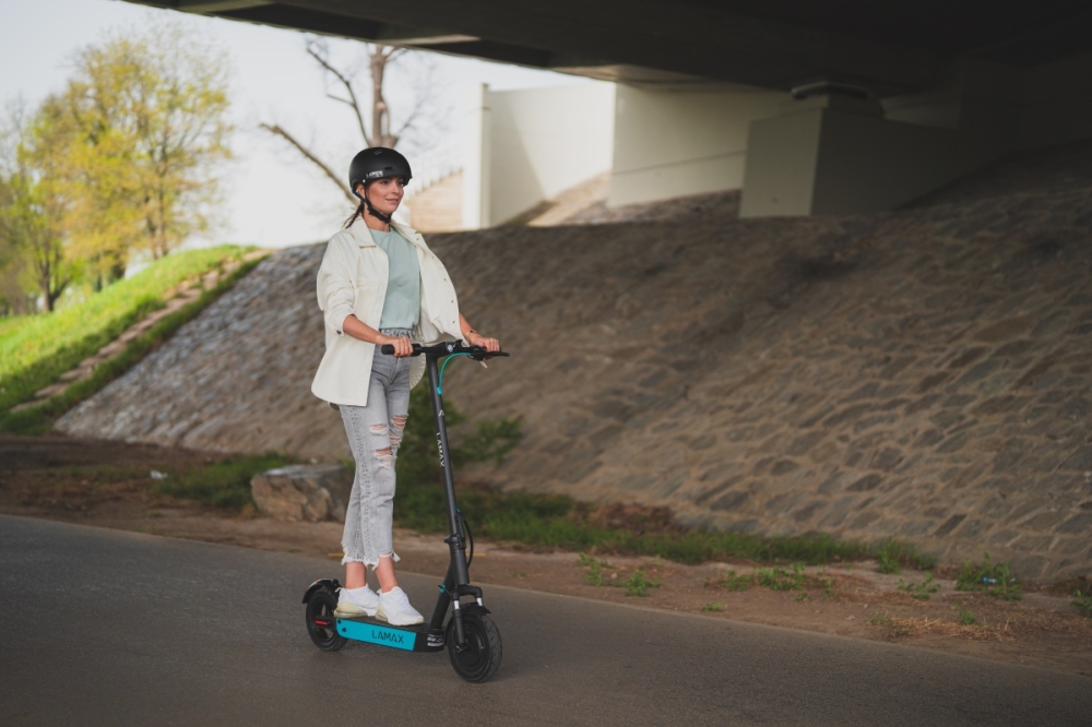 Kényelmesen követheti a pályát