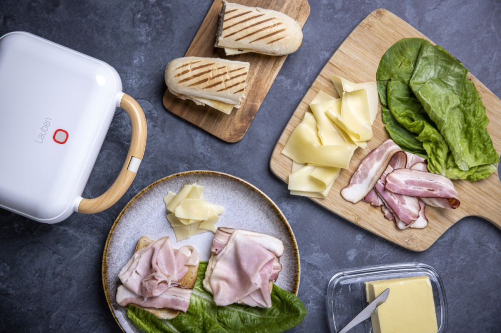 Pirítós, gofri, panini és grillezett hús vagy zöldség