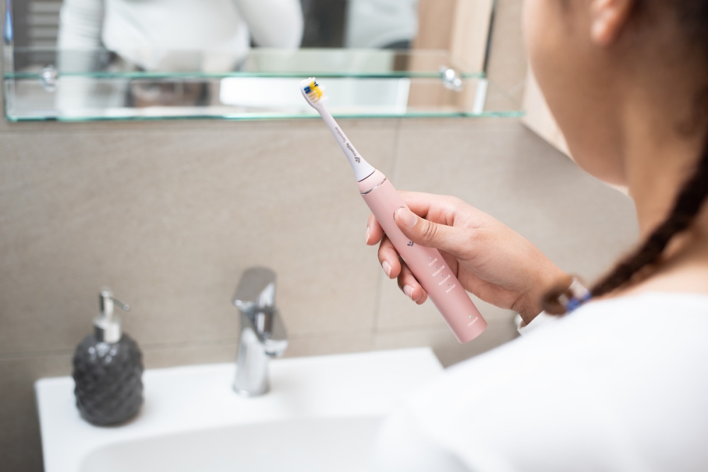 A SonicTrue&reg; szónikus technológia eltávolítja a foglepedéket